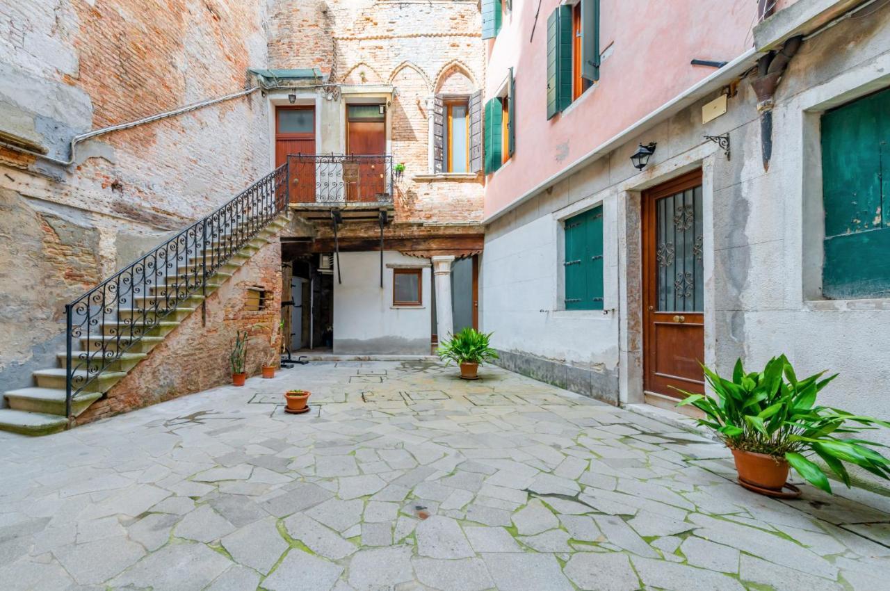 Cannaregio Romantic View Apartment Venezia Esterno foto
